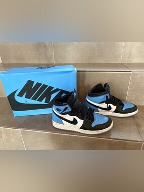 Air Jordan 1 Retro High OG UNC Toe GS (FD1437-400) Size 6 Youth